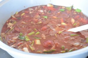 Langtidssimret kødsovs i slow cooker - opskrift 