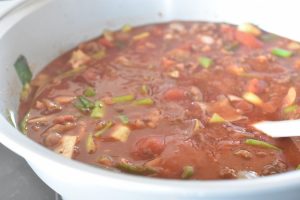 Langtidssimret kødsovs i slow cooker - opskrift 