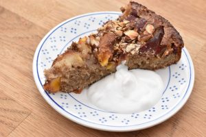 Æblekage - opskrift på kage med æble & kanel