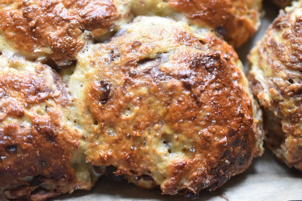 Chokoladeboller med banan og mandler opskrift