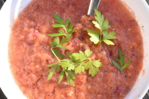 Tomatsalsa - opskrift på nem salsa med tomatt