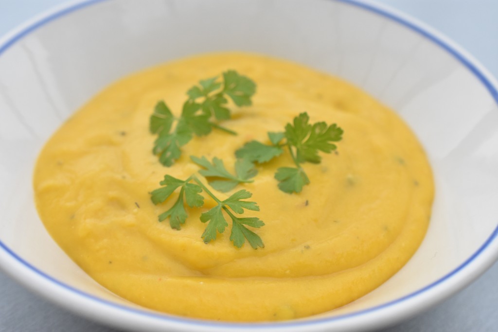 DSC_0378 • nogetiovnen.dk Græskarsuppe opskrift på nem hokkaidosuppe