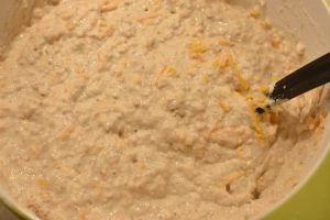 Hvidløgsbrød med cheddar bradepande opskrift