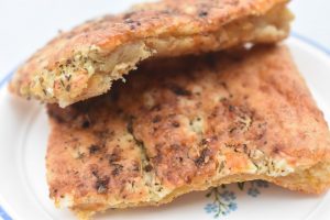 Madbrød med cheddar ost - nemt hvidløgsbrød