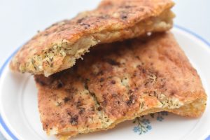 Madbrød med cheddar ost - nemt hvidløgsbrød