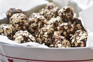 DSC_0598 • nogetiovnen.dk Havregrynskugler opskrift med Nutella og kaffe