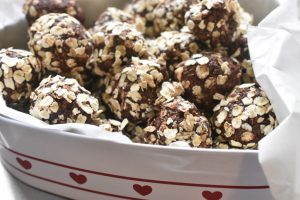 Havregrynskugler opskrift med Nutella og kaffe