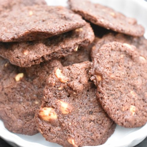 Chokoladesmåkager med farin og peanuts