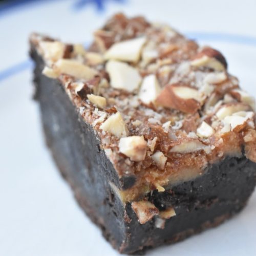 Brownie opskrift med chokolade og karamel