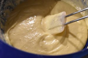 Kage med æble og kanel - nem kanelkage