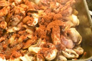 Kylling i fad med paprika flødesovs opskrift