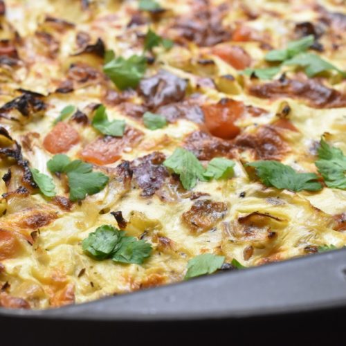 Æggekage i ovn med spidskål & creme fraiche