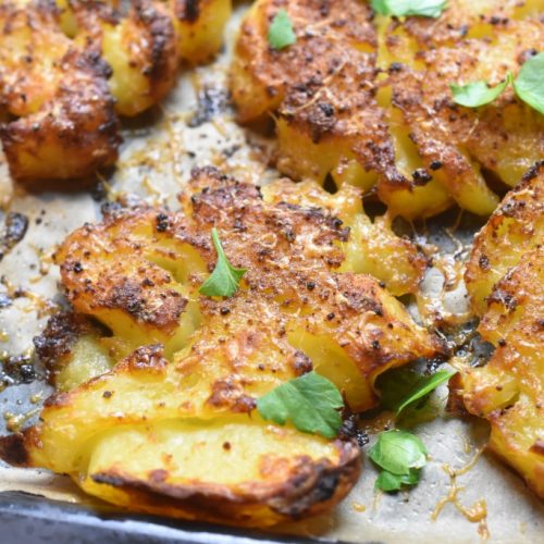 Knuste kartofler med ost & barbecue - opskrift