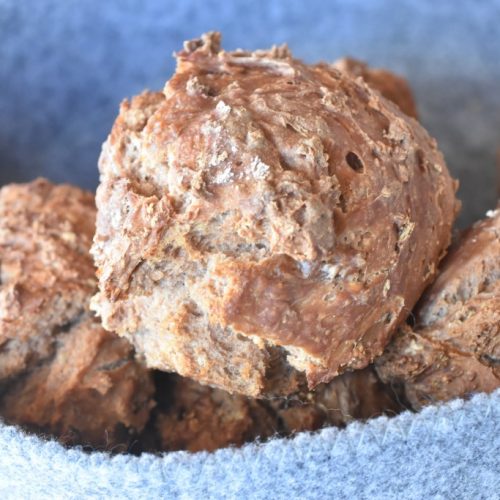 Boller med kakao koldhævede med havregryn