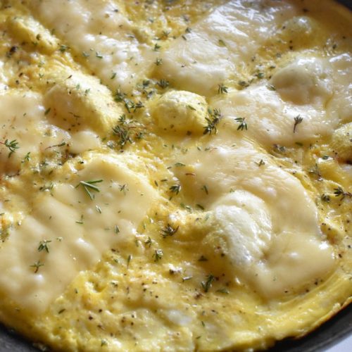 Omelet - nem opskrift med ost og timian