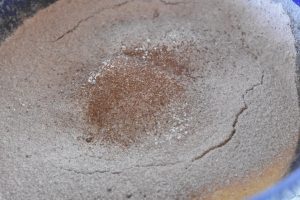 Chokoladekage med smørcreme nem opskrift