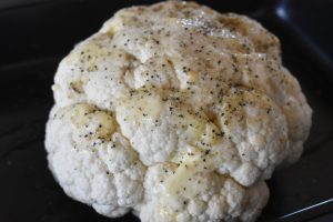 Bagt blomkål i ovn - med smør og krydderier