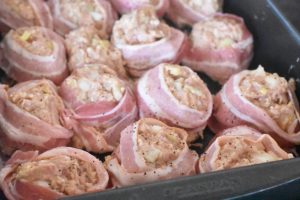 Fattigmands tournedos med bacon i flødesovs