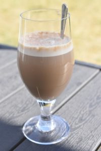 DSC_1497 • nogetiovnen.dk Iskaffe med Bailey - nem Dalgona kaffe opskrift