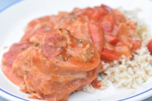 Fattigmands tournedos med bacon i flødesovs