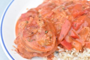 Fattigmands tournedos med bacon i flødesovs