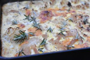 Æggekage med blomkål og ost - i ovn