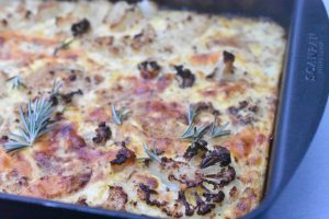 Æggekage med blomkål og ost - i ovn