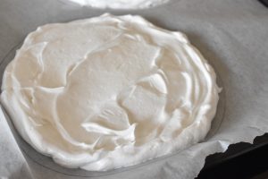 DSC_1649 • nogetiovnen.dk Lagkage med marengs forårslagkage opskrift