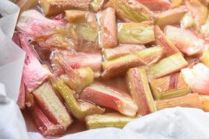 DSC_1739 • nogetiovnen.dk Rabarberkompot i ovn - bagte rabarber