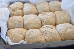 Hveder med kærnemælk og rugmel opskrift 