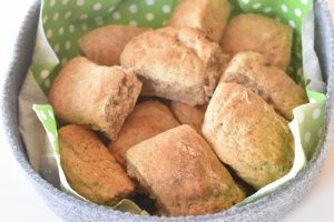 Hveder med kærnemælk og rugmel opskrift 