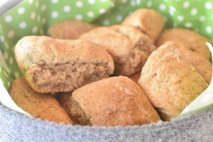 Hveder med kærnemælk og rugmel opskrift 