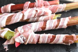 Rabarber med bacon opskrift til grill eller ovn