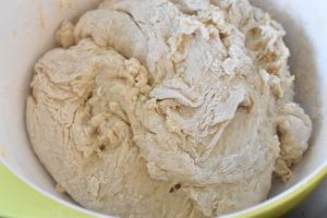 Pull apart hvidløgsbrød - opskrift på madbrød