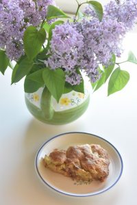 Makronkage med rabarber nem kage opskrift