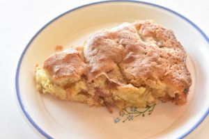 Makronkage med rabarber nem kage opskrift