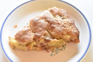 Makronkage med rabarber nem kage opskrift