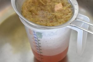 Rabarbersaft - hjemmelavet saft nem opskrift