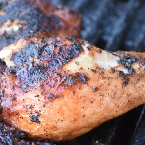 Kylling på grill - opskrift på grillede kyllingelår