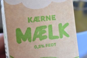 Jordbærkoldskål - lækker koldskål med jordbær