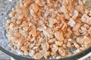 Jordbærkage med makroner - no bake cake