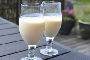 Koldskål - opskrift på hjemmelavet koldskål 