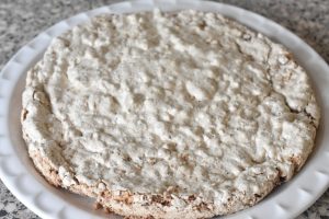 Tuc kage - opskrift med nødder og chokolade