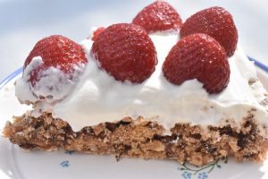 Tuc kage - opskrift med nødder og chokolade