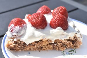 Tuc kage - opskrift med nødder og chokolade