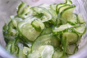 Syltede agurker - opskrift på nem agurkesalat