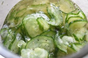 Syltede agurker - opskrift på nem agurkesalat