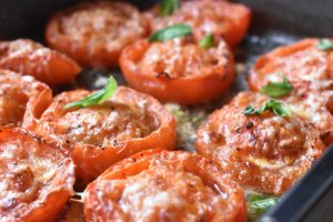 Bagte tomater med ost - ovnbagte tomater