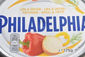 Toast på pande i ovn med æg og ost - opskrift