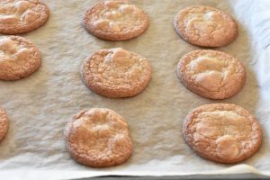 Nemme småkager med peanuts og æggeblommer - de færdigbagte småkager